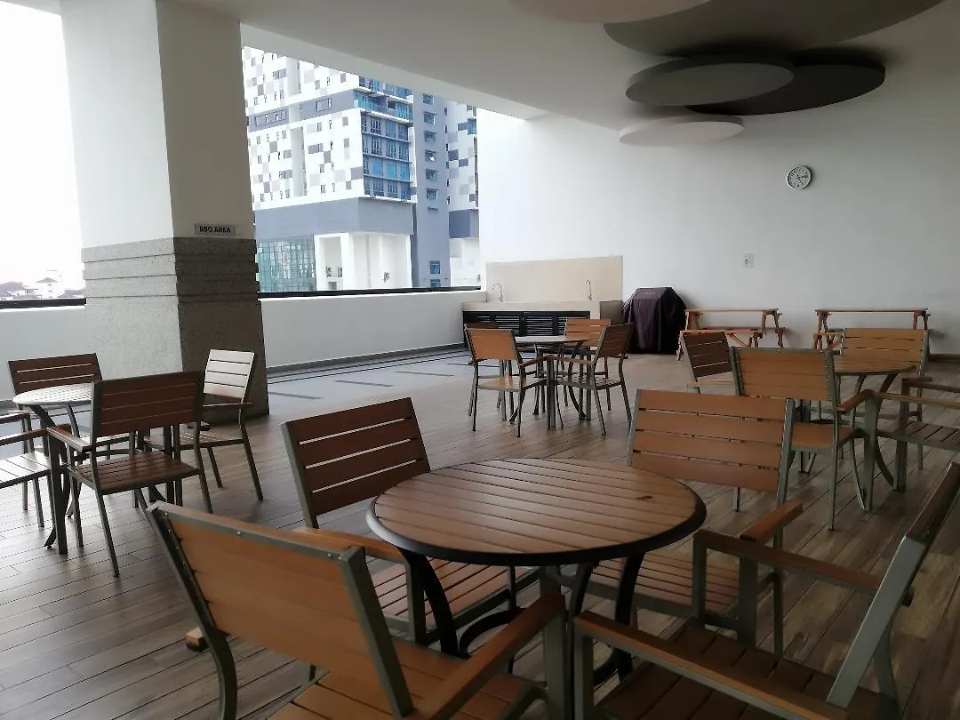 Twin Galaxy Residences جوهر بهرو شقة