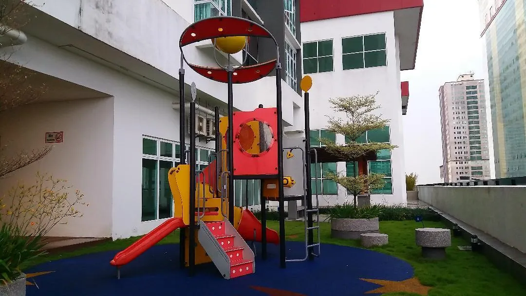 شقة Twin Galaxy Residences جوهر بهرو